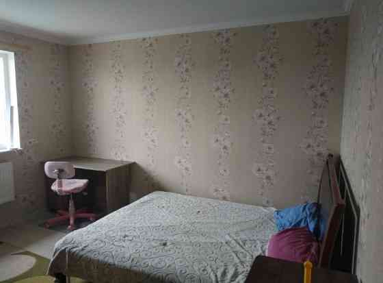 Предлагается таунхаус в Нерубайском со своим гаражом и закрытым двориком Нерубайське