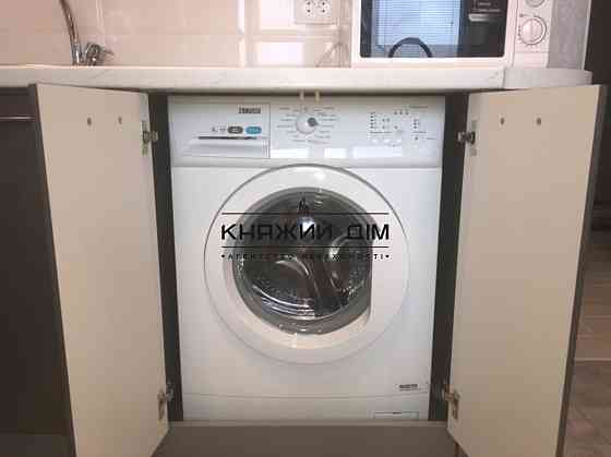 Світла, комфортна 2-х к. кв. ст. м. Мінська. № 11139420 Киев