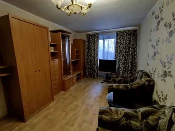 Продам. 1-к.кв. 1/9, низ вул.Робоча, буд.22-А. Дніпро