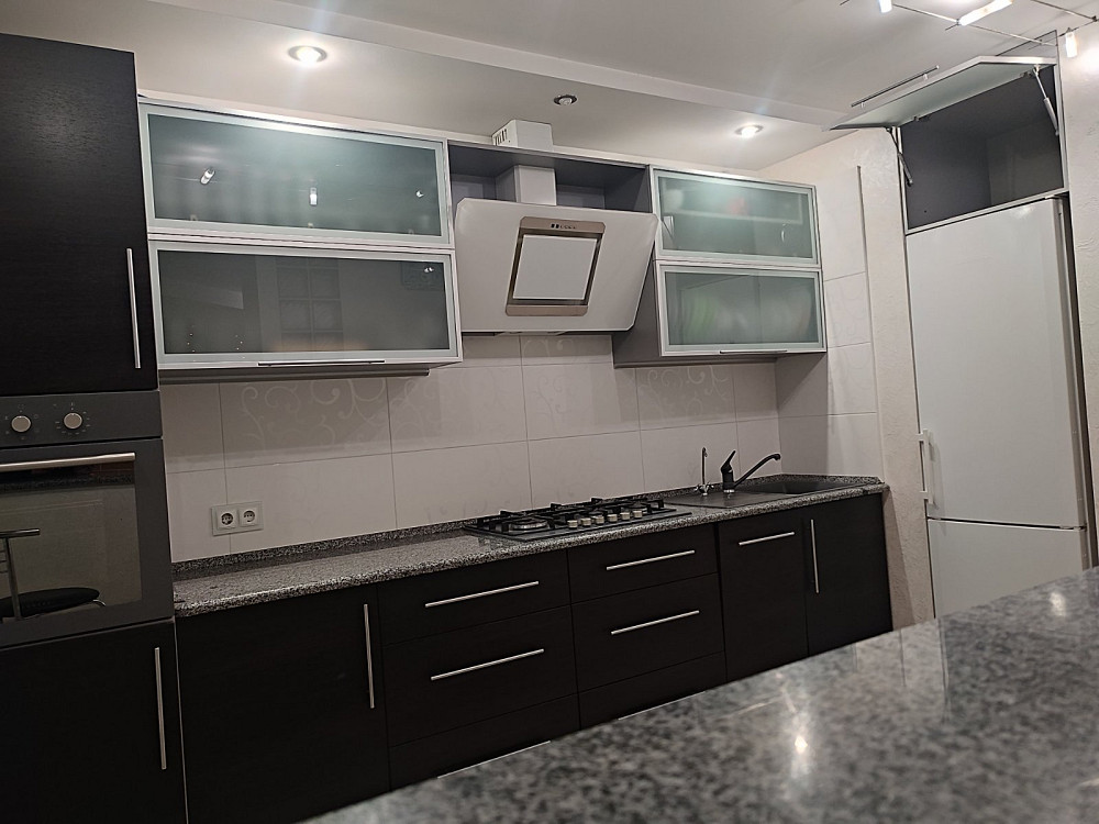 Продам красивую просторную квартиру с прекрасным  панорамным видом на Лиман Нерубайське - фото 5