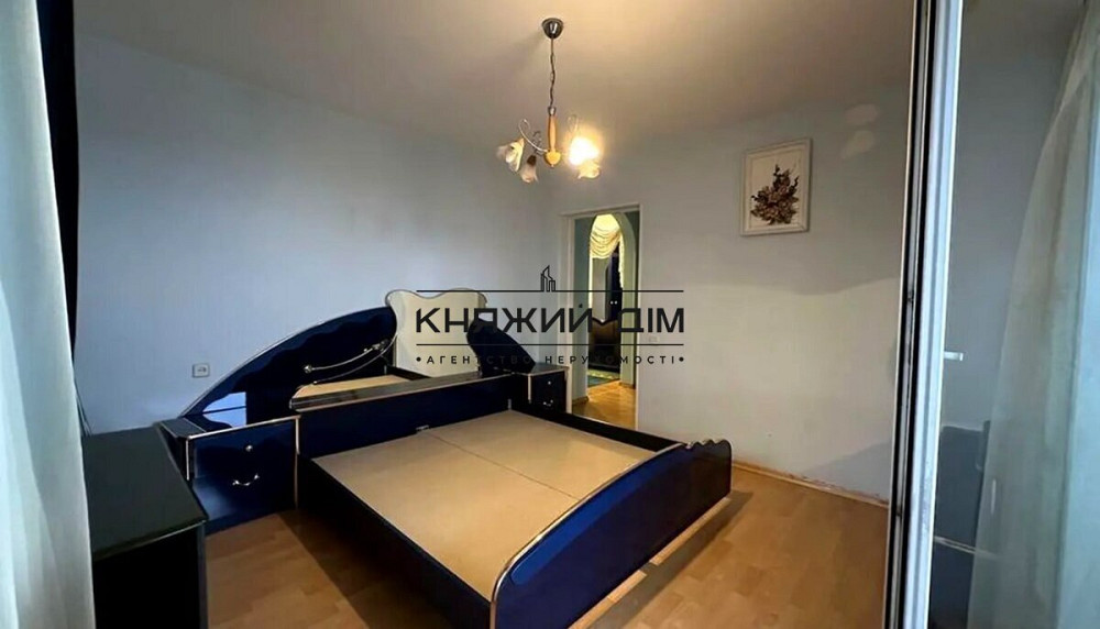 Оренда Квартира 4-кімнатна, 12/25 поверх на Святошинская пл. Киев - изображение 4