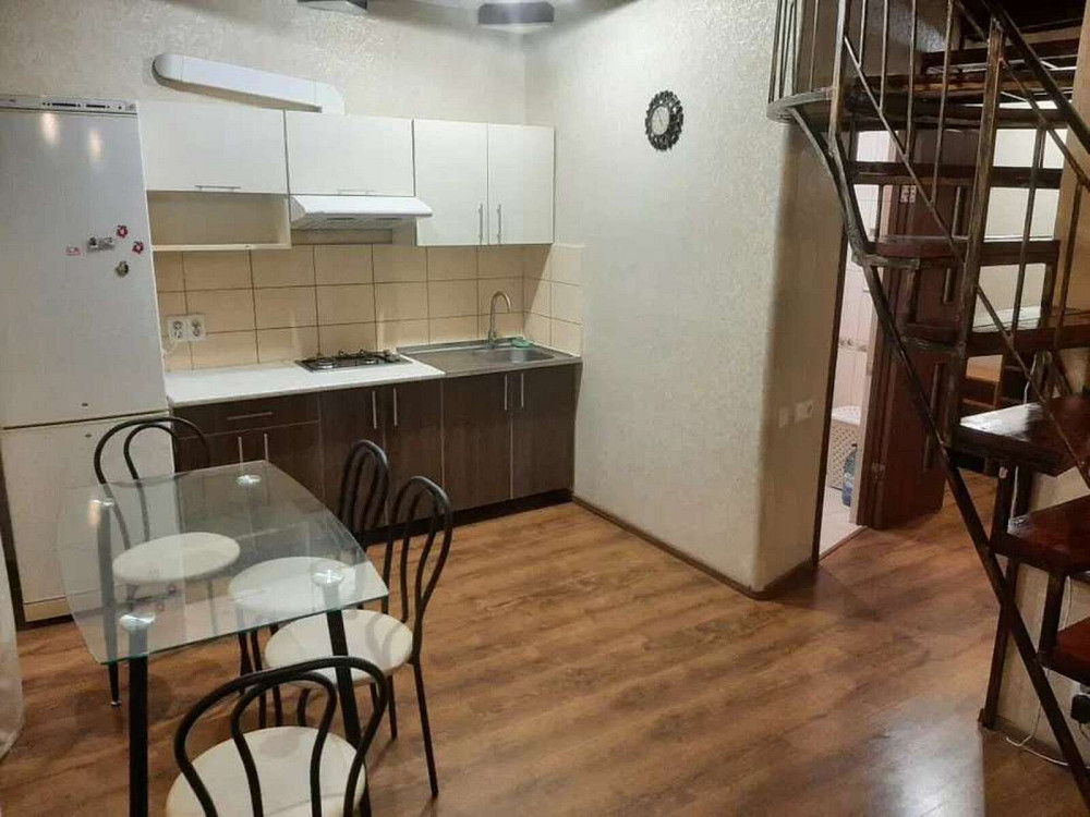 Оренда Квартира 3-кімнатна, 3/3 поверх Київ - фото 2