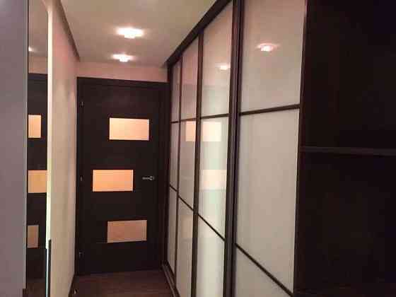 Оренда Квартира 2-кімнатна, 8/9 поверх на Харьковское шоссе, 62 Киев