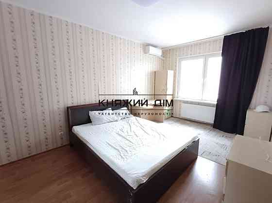 Оренда Квартира 1-кімнатна, 10/25 поверх на Софьи Русовой ул. Kiev