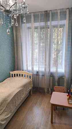 Оренда Квартира 3-кімнатна, 1/4 поверх на вул. Чичібабіна Kharkiv