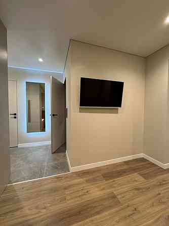 1-кімнатна, Деміївська вул., 39, Голосіївський Kiev