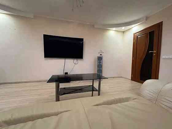 Продаж Квартира 3-кімнатна, 9/9 поверх на Победы наб., 58 Dnipro