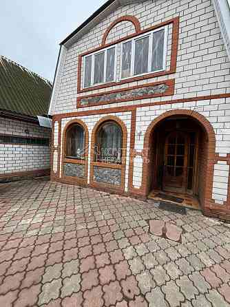 Продаж Будинок 6-кімнатний на вул. Набережна Нова Водолага