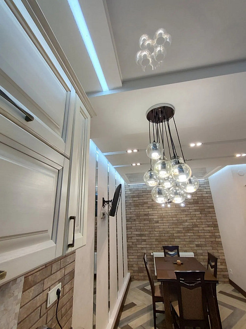 Велика 3-кімнатна квартира з дизайнерським ремонтом, Кропивницький - фото 17