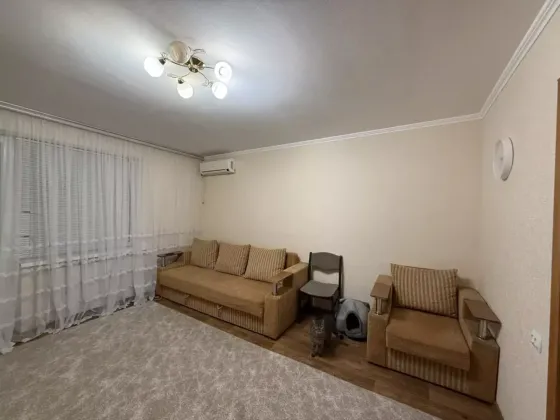 Продаж Квартира 3-кімнатна, 8/10 поверх на вул. Полтавська Кропивницкий