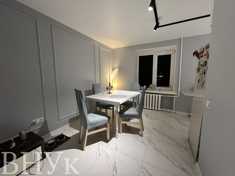 Продаж Квартира 3-кімнатна, 3/5 поверх на Відродження Луцк - изображение 2