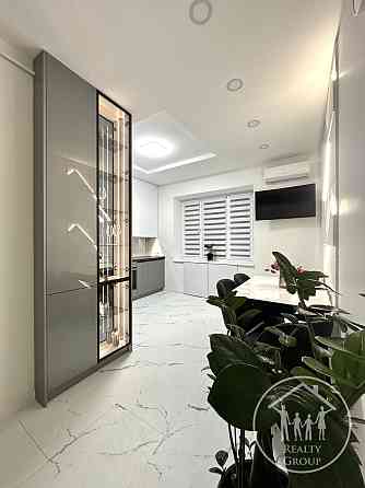 Продаж Квартира 3-кімнатна, 4/4 поверх на Грушевського Дрогобич