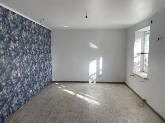 Продаётся дом с большим участком на Кривой Балке, рядом Слободка. Одеса