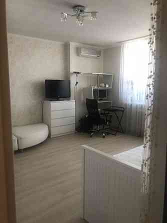 Оренда Квартира 2-кімнатна, 20/24 поверх на пр. Петра Григоренко, 22/20 Київ