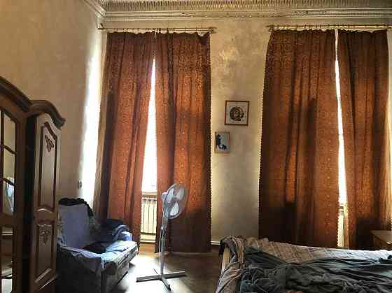 Продаж Квартира 5-кімнатна, 3/3 поверх на Пушкинская ул., 8 Odessa