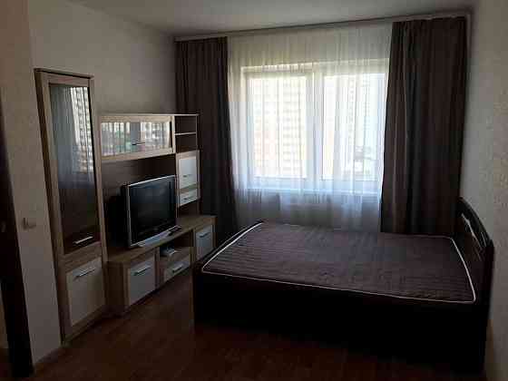 Оренда Квартира 1-кімнатна, 8/25 поверх на Софії Русової, 5Б Kiev