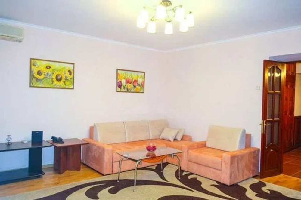 Оренда Квартира 3-кімнатна, 5/18 поверх на вул. Старонаводницька, 6 Київ - фото 2