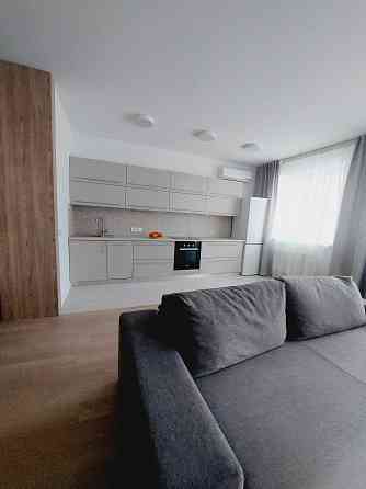 Продаж Квартира 2-кімнатна, 2/13 поверх на Ямська вул., д. 35/34 Київ