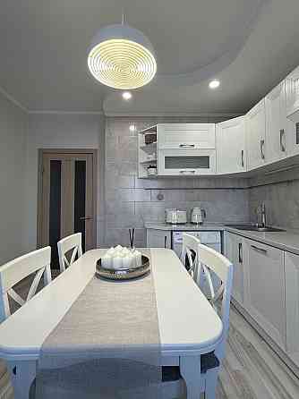 Продаж Квартира 1-кімнатна, 7/16 поверх на Чорновола вул., д. 27 Kiev