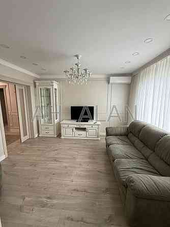 Оренда Будинок 3-кімнатний на Юлії Здановської вул., 36В Kiev