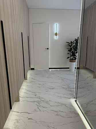 Продаж Квартира 2-кімнатна, 1/4 поверх на вул. 24 Серпня Ivano-Frankivs'k