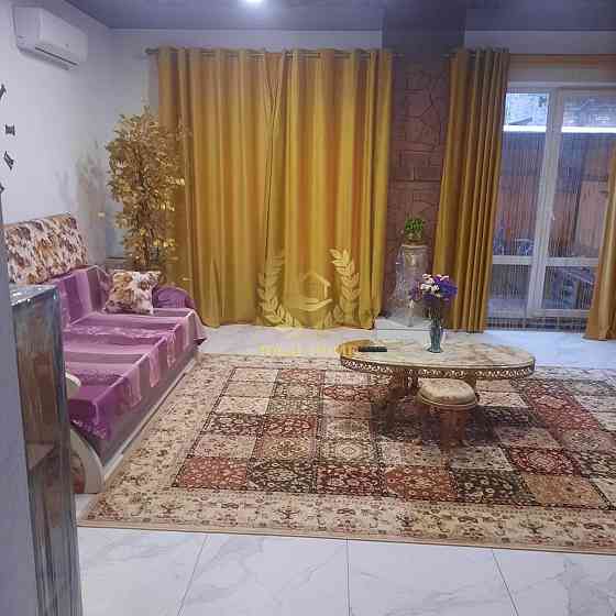 Продаж Будинок 3-кімнатний на Центральная ул., 1 