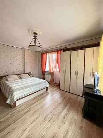 Оренда Квартира 2-кімнатна, 11/23 поверх на ул. Урловская Київ