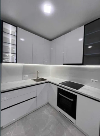 Продаж Квартира 1-кімнатна на ул. Ивана Франко, 40 Одеса