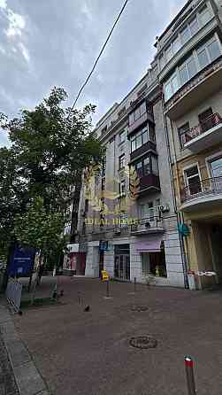 Продаж Квартира 4-кімнатна на Большая Васильковская ул., 42 Київ