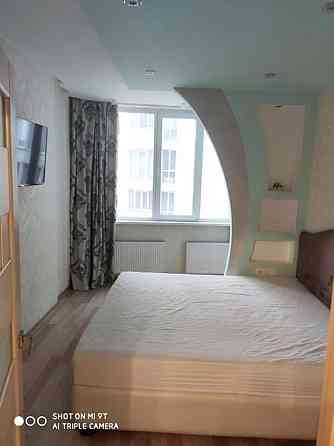 Оренда Квартира 1-кімнатна, 13/18 поверх на Сввітла, 3 д Kiev