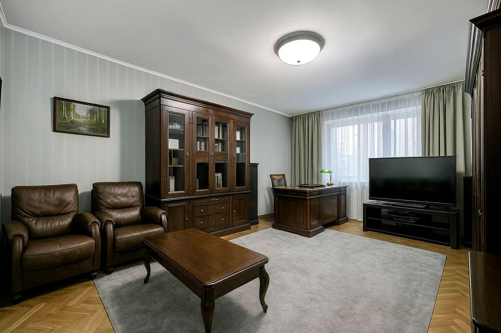 Продаж Квартира 4-кімнатна, 5/9 поверх на Гоголівська вул., д. 36-40 Київ - фото 1