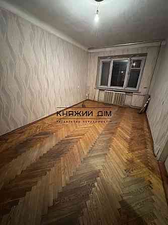 Продаж Квартира 2-кімнатна, 1/3 поверх на Котельникова Михаила ул. Киев