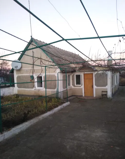 Продам дом в пгт Ивановка (70 км от Одессы по Киевской трассе) Іванівка (Іванівський район) - фото 1
