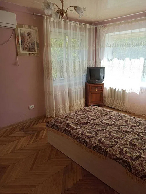 Оренда Квартира 2-кімнатна, 2/5 поверх на бул. Перова, 40А Киев - изображение 1