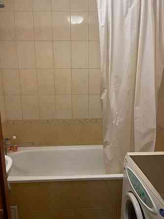 Оренда Квартира 2-кімнатна, 5/9 поверх на Драгоманова ул., 5 Kiev