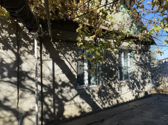 Продаётся дом с большим участком на Кривой Балке, рядом Слободка. Одеса