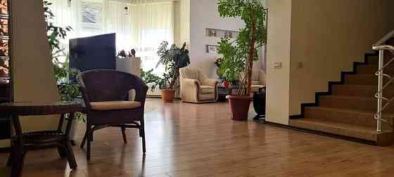 Просторный дом на 10 сотках земли, 7 ст. Большого Фонтана Одеса