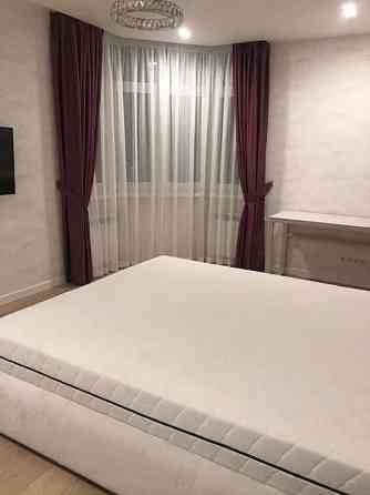 Оренда Квартира 2-кімнатна, 20/27 поверх на ул. Краснопольская Киев