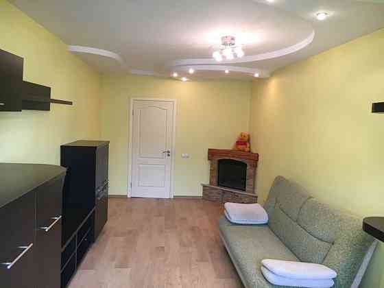 Оренда Квартира 2-кімнатна, 12/16 поверх на ул. Анны Ахматовой, 41 Київ