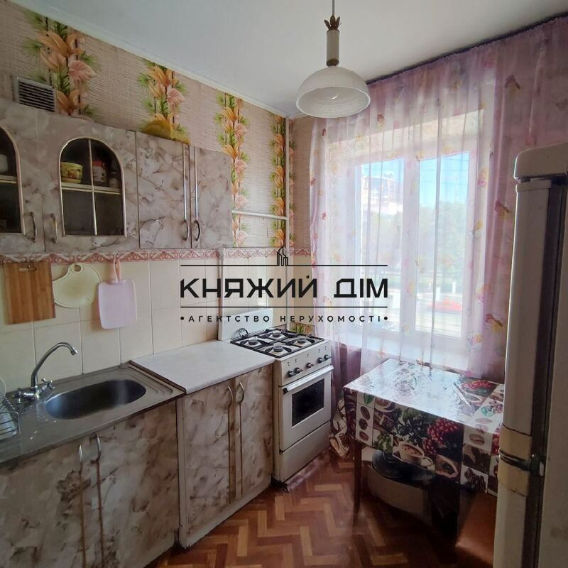 Продаж роздільної 2-х к.кв.ст.м. Печерська 2 хв. пішки. № 21144508 Київ - фото 1