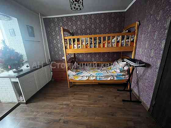 Продаж Квартира 4-кімнатна, 10/10 поверх на Прилужна вул., 14 Kiev