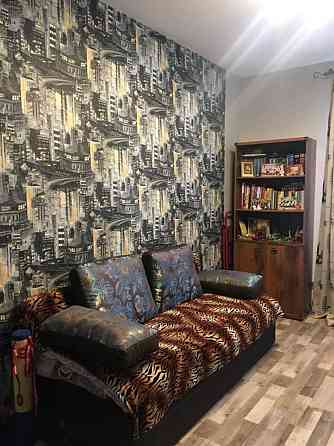 Продаж Квартира 3-кімнатна, 2/4 поверх на Почтовая ул., 137А Дніпро