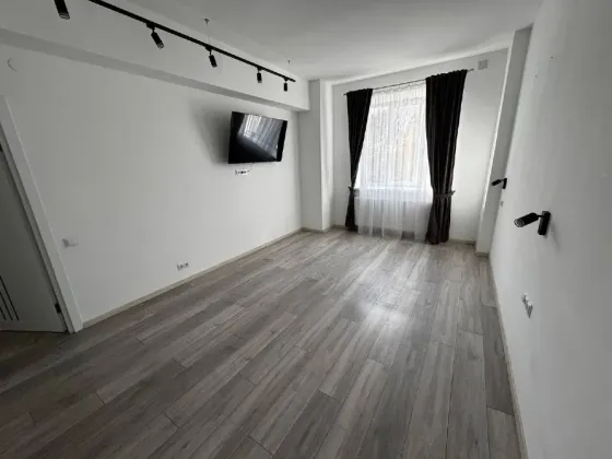 For sale 2-room Apartment 59 sq.m площа Єдності, 21 Novyi Yarychiv