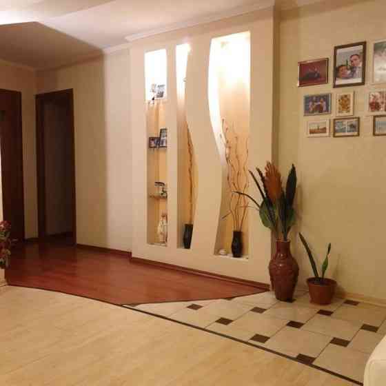 Оренда Квартира 3-кімнатна, 6/9 поверх на пер. Лобачевского, 2 Київ