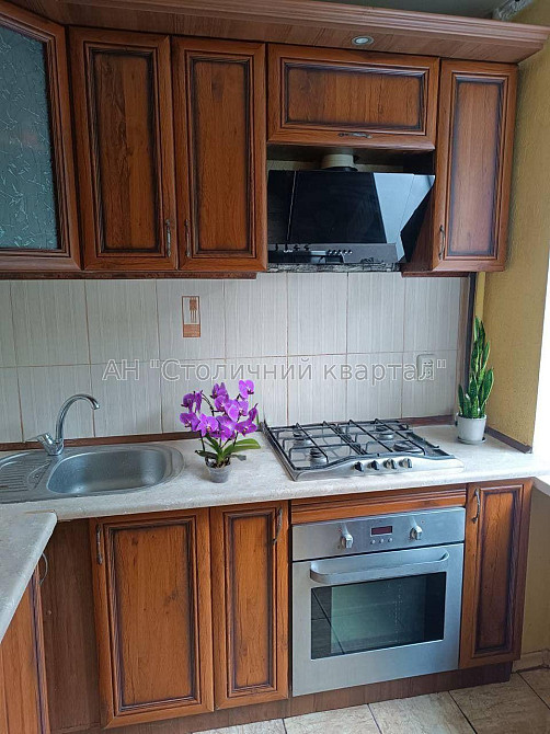 Продаж Гараж/паркомісце на Євгена Коновальця вул., 15/3 2/9 поверх Киев - изображение 1