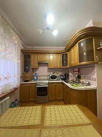 Продаж Квартира 3-кімнатна, 1/9 поверх на Північна вул., д. 48а Киев