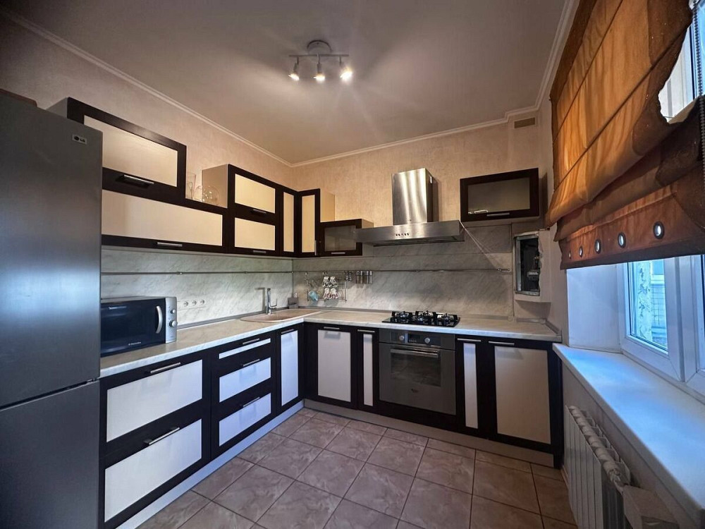 Оренда Квартира 3-кімнатна, 5/10 поверх на Вишняківська, 12 Київ - фото 1