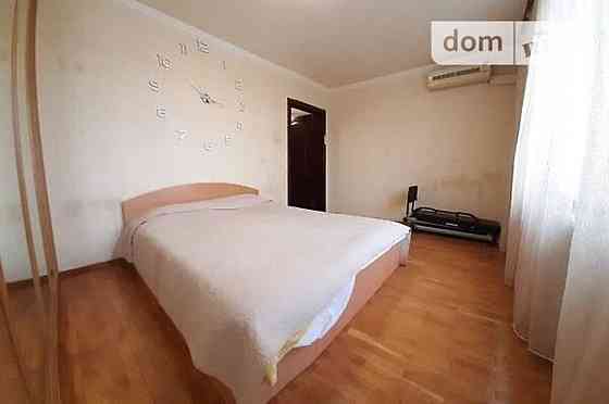 Оренда Квартира 3-кімнатна, 11/26 поверх на ул. Декабристов, 12/37 Київ