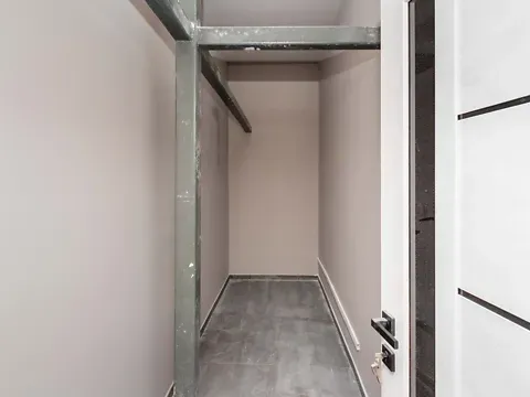 Здається    Чернівці Сергія Скальда (Комарова Володимира) вулиця Чернівці - фото 1