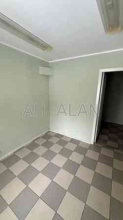 Оренда Будинок 3-кімнатний на Межигірська вул., 54 Kiev